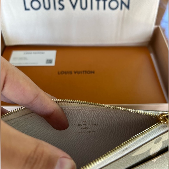 Louis Vuitton Slim Purse Wallet - Picture 4 of 5